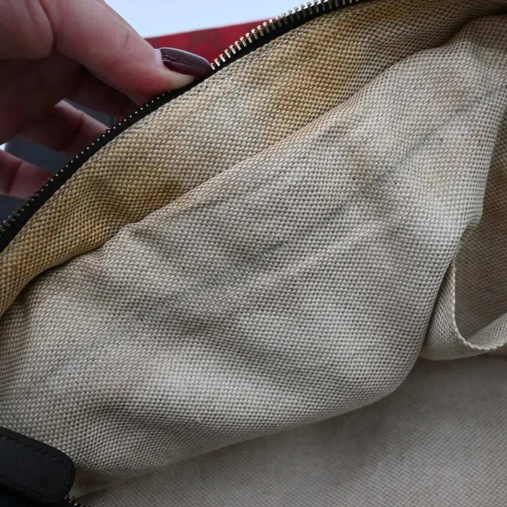 Gucci Red GG Canvas Tote Bag - Picture 7 of 16
